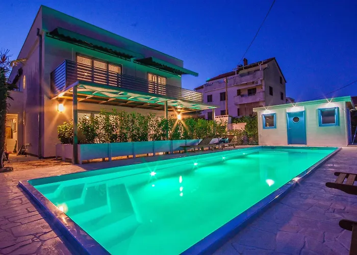 Apartments Gardelin Superior